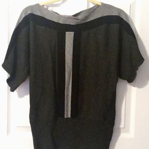 Short sleeve grey sweater top sz Lg